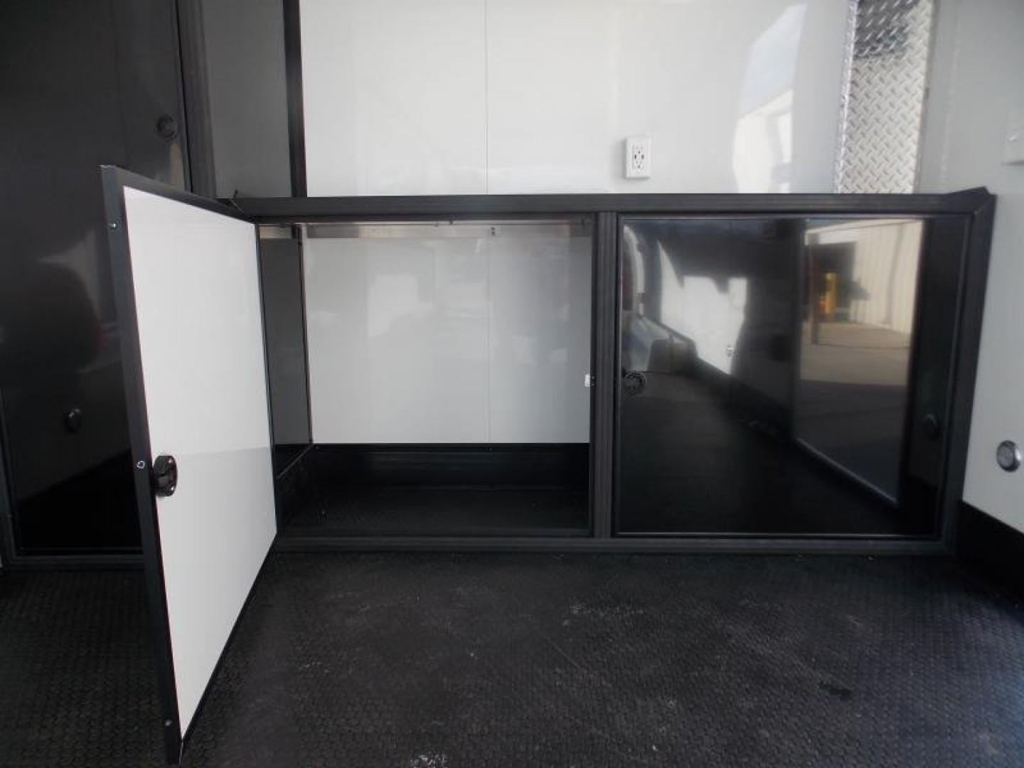 New 2024 MISSION ALC MCH8.5X24-PPS - WHITE Cargo / Enclosed Trailer