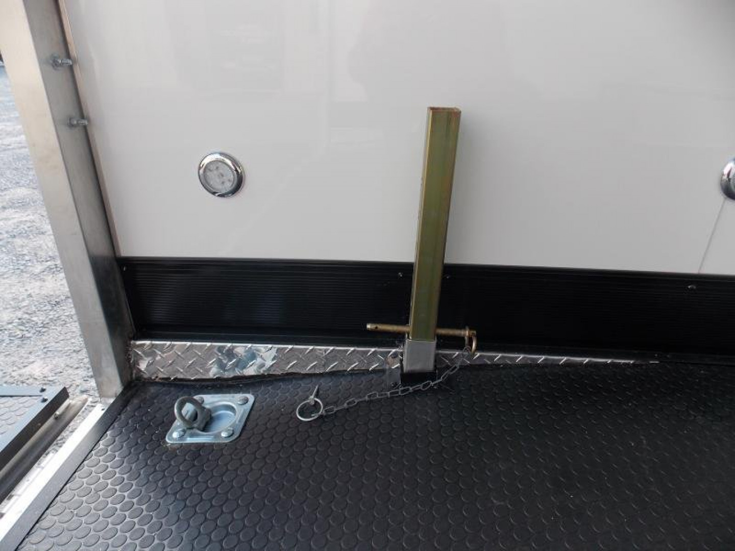 New 2024 MISSION ALC MCH8.5X24-PPS - WHITE Cargo / Enclosed Trailer