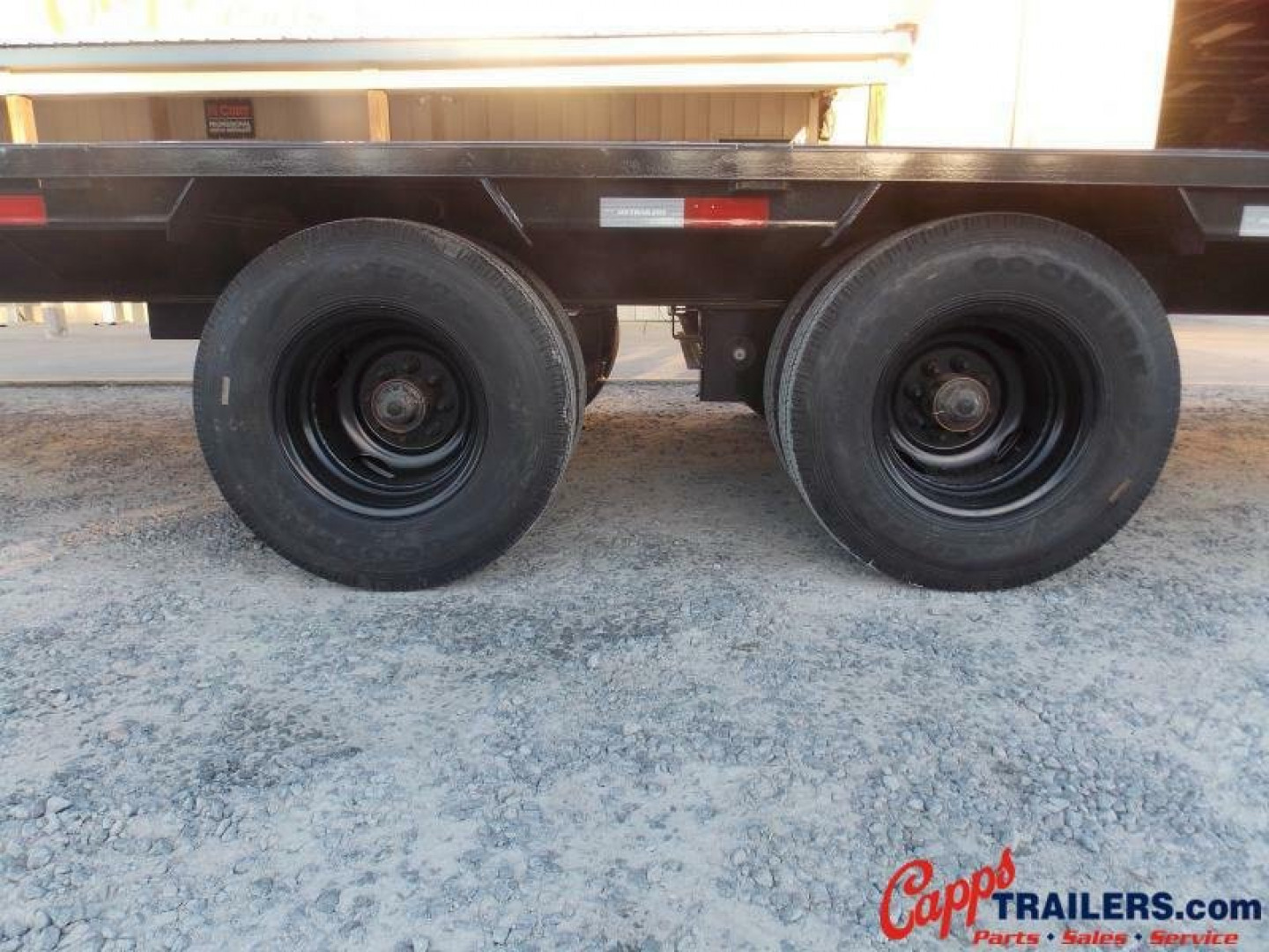 New 2023 PJ Trailers PJ LDQ40D2BS4-S301-WR03 DECKOVER TRAILER