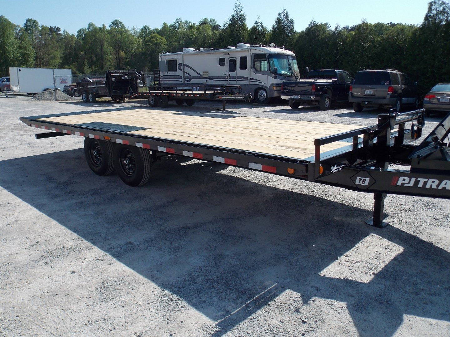 New 2025 PJ TRAILERS PJ T8J2272BSTK-TB03-WN01 DECKOVER TRAILER