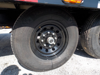 New 2025 PJ TRAILERS PJ T8J2272BSTK-TB03-WN01 DECKOVER TRAILER