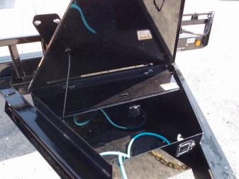 New 2025 PJ TRAILERS PJ T8J2272BSTK-TB03-WN01 DECKOVER TRAILER