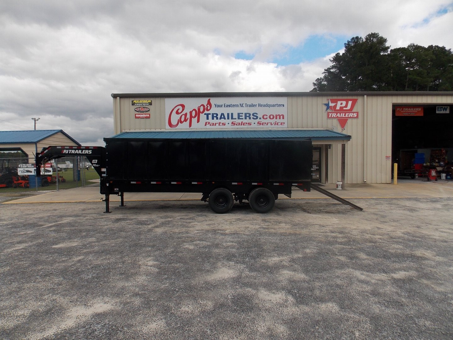 New 2023 PJ Trailers PJ DDS20A2BSBK Dump Trailer