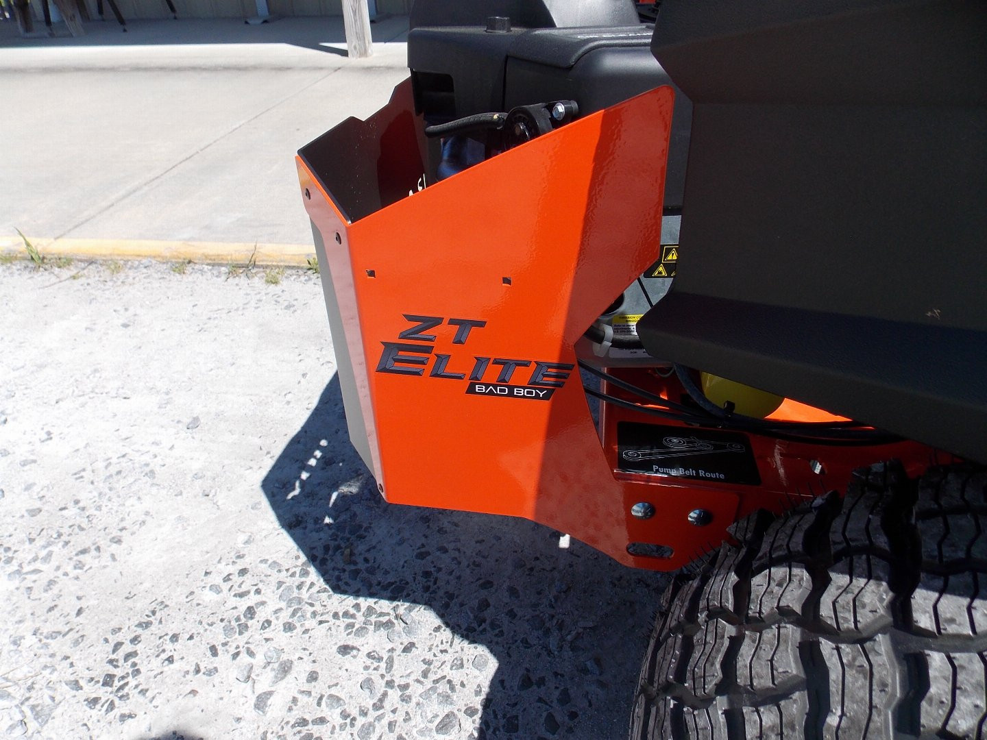 New 2024 BAD BOY BB ZT ELITE BZS60CXI27 Lawn Mowers