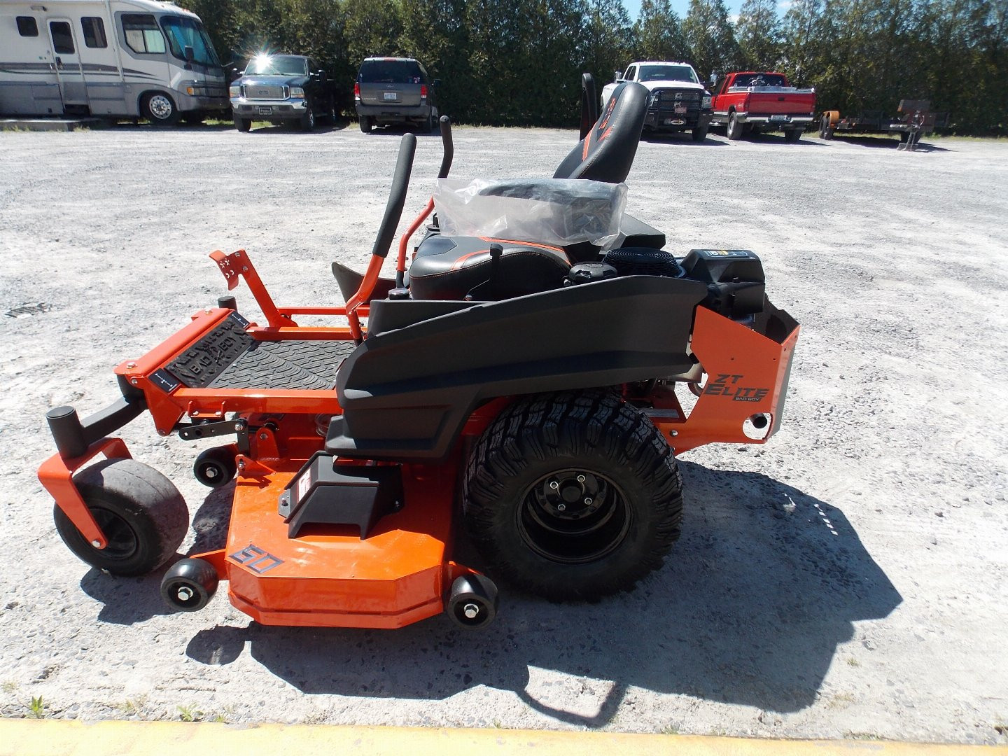 New 2024 BAD BOY BB ZT ELITE BZS60CXI27 Lawn Mowers