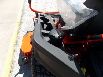 New 2024 BAD BOY BB ZT ELITE BZS60CXI27 Lawn Mowers