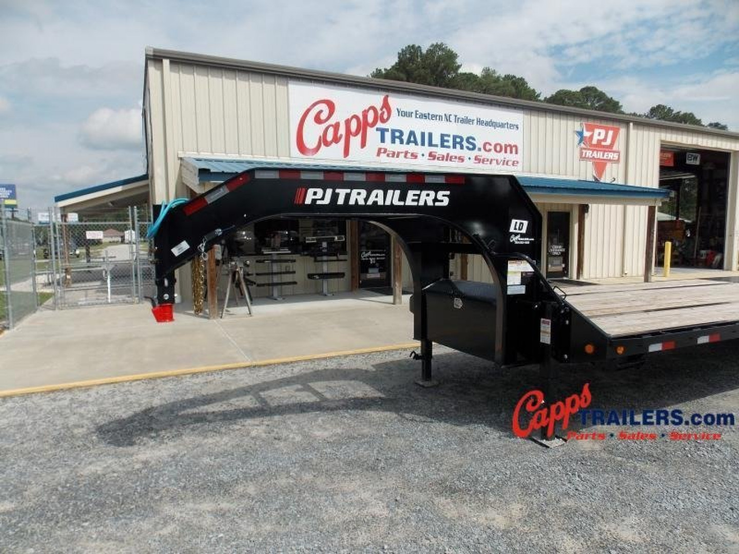 New 2023 PJ TRAILERS PJ LDQ32A2BSWK DECKOVER TRAILER