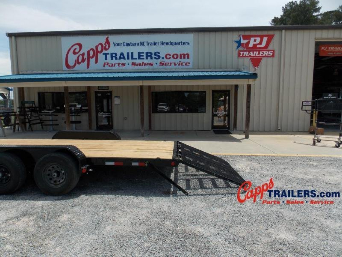 New 2023 PJ Trailers PJ CEJ2052ESBKBV 10K Car Hauler