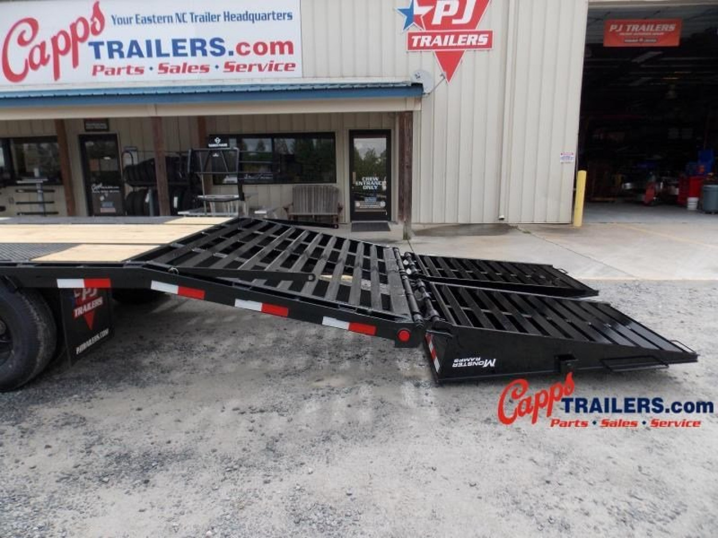 New 2021 PJ Trailers PJ LDR28A2BSWKO DECKOVER TRAILER
