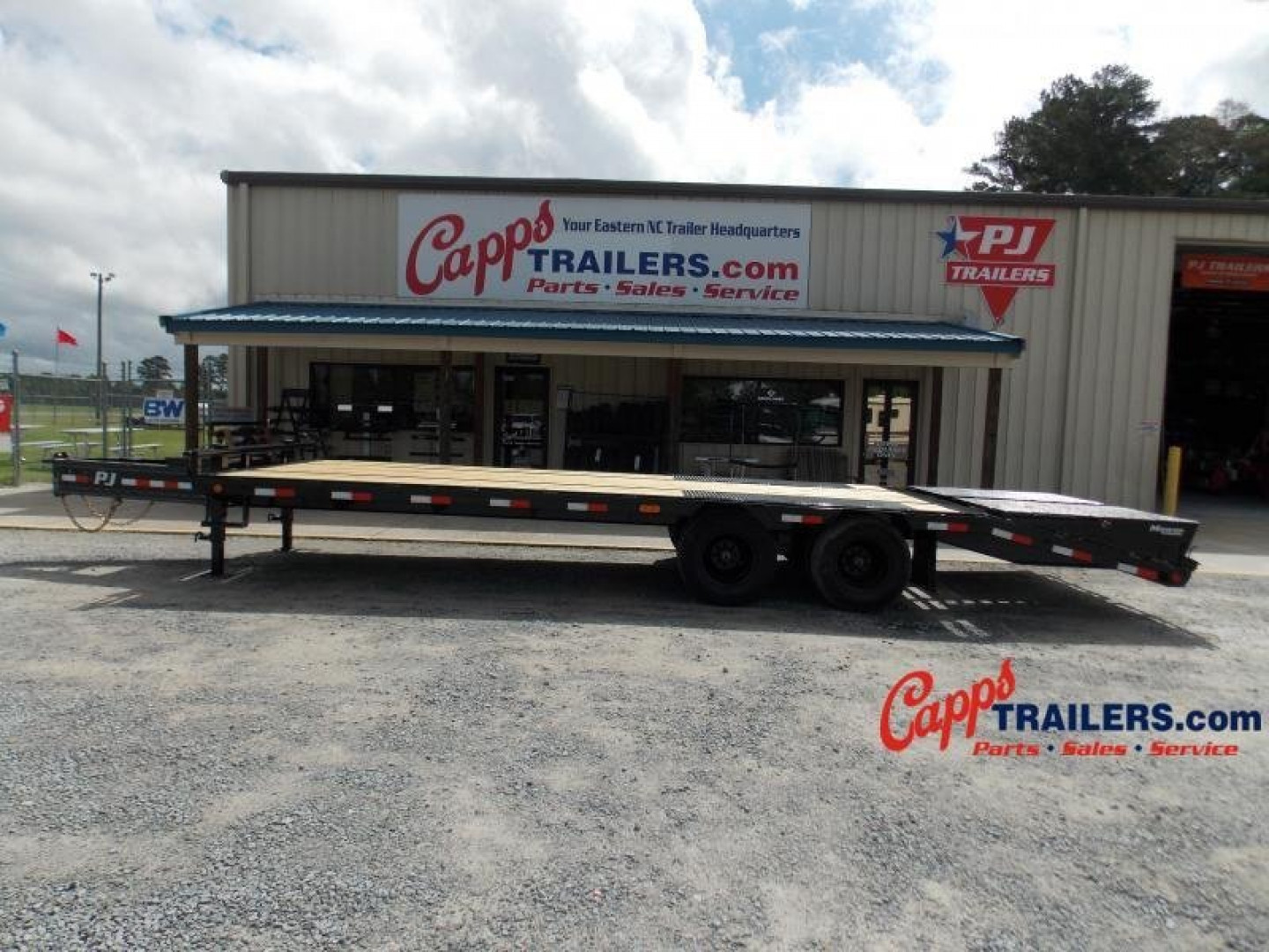 New 2024 PJ Trailers PJ PLP25A2BSWK DECKOVER TRAILER