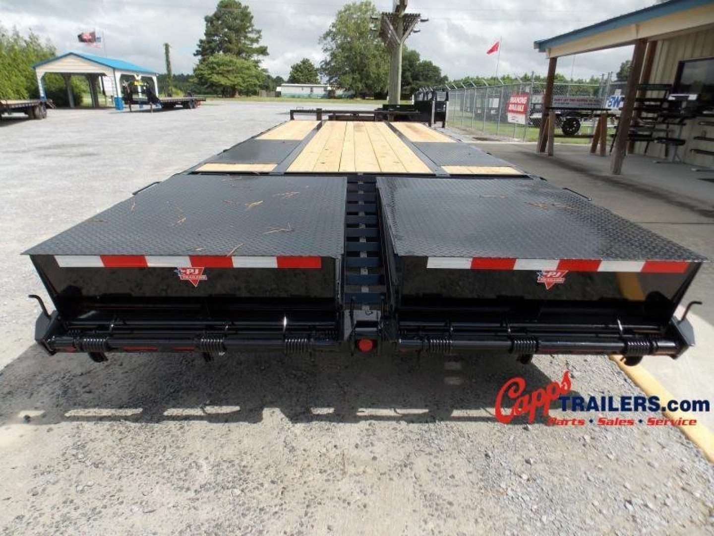 New 2024 PJ Trailers PJ PLP25A2BSWK DECKOVER TRAILER