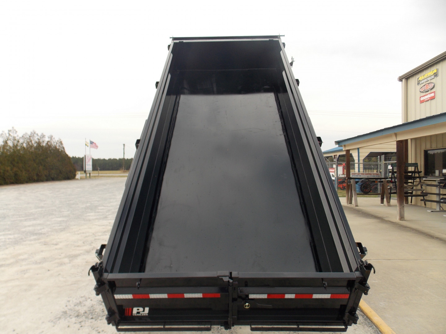 New 2026 PJ Trailers PJ DLJ1472BSSK Dump Trailer