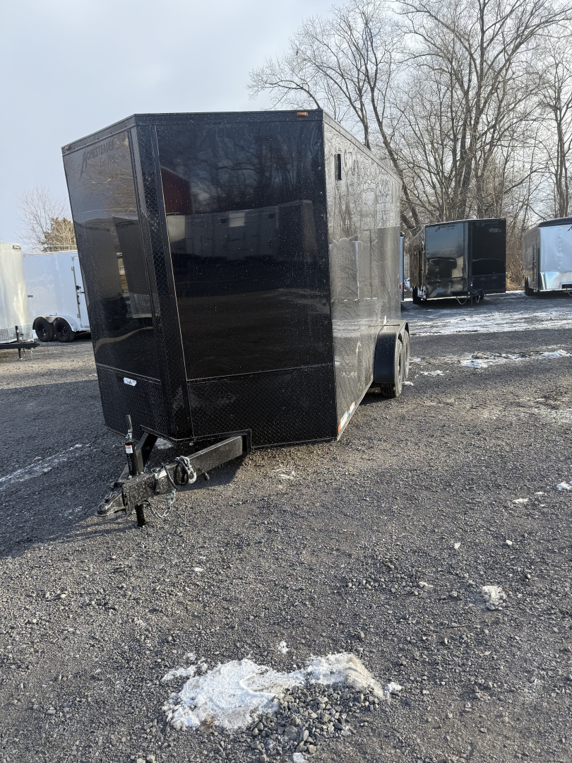 New 2026 Homeseader 7x16IH V-Nose - HD PACKAGE - 7' Interior - BLACK POLYCOR - BLACKOUT - REAR SPOILER