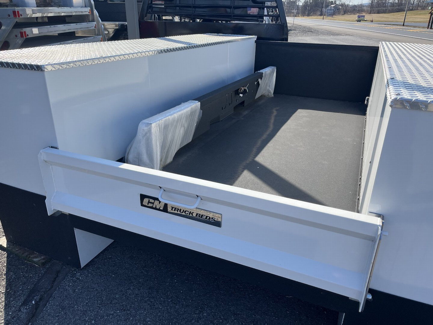 New 2025 CM - Component Body/Service Body - 9' - 60" C/A Service Bodies