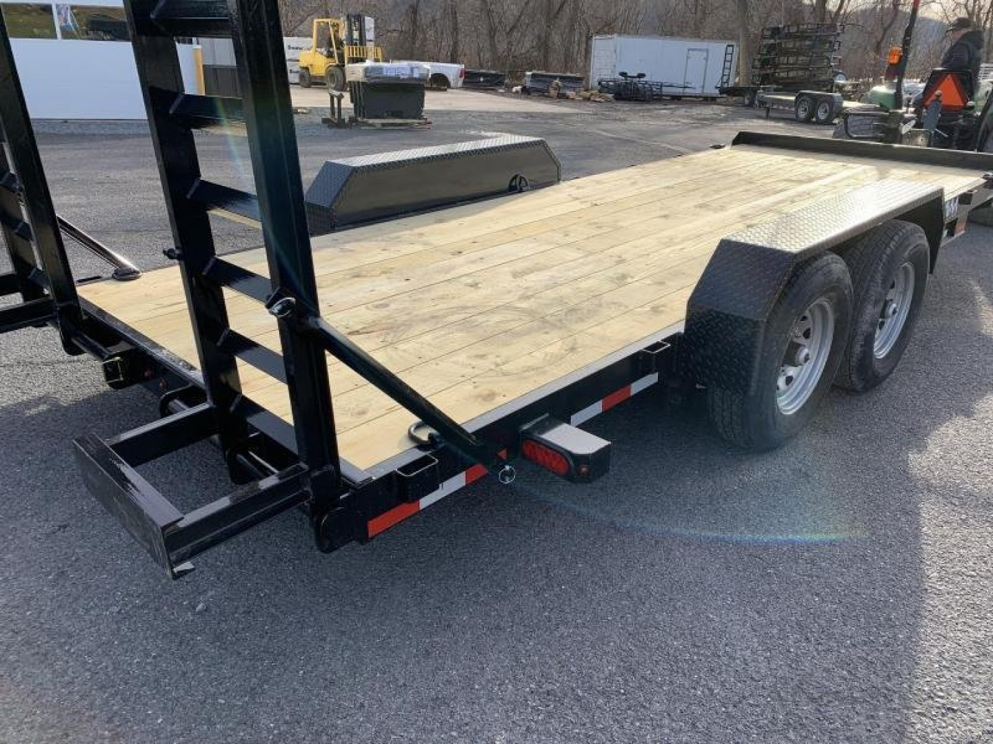 New **BLOW-OUT LEFTOVER PRICING** 2022 CAM - 22' Equipment Trailer 7CAM22C - 14000# GVWR