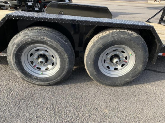 New **BLOW-OUT LEFTOVER PRICING** 2022 CAM - 22' Equipment Trailer 7CAM22C - 14000# GVWR