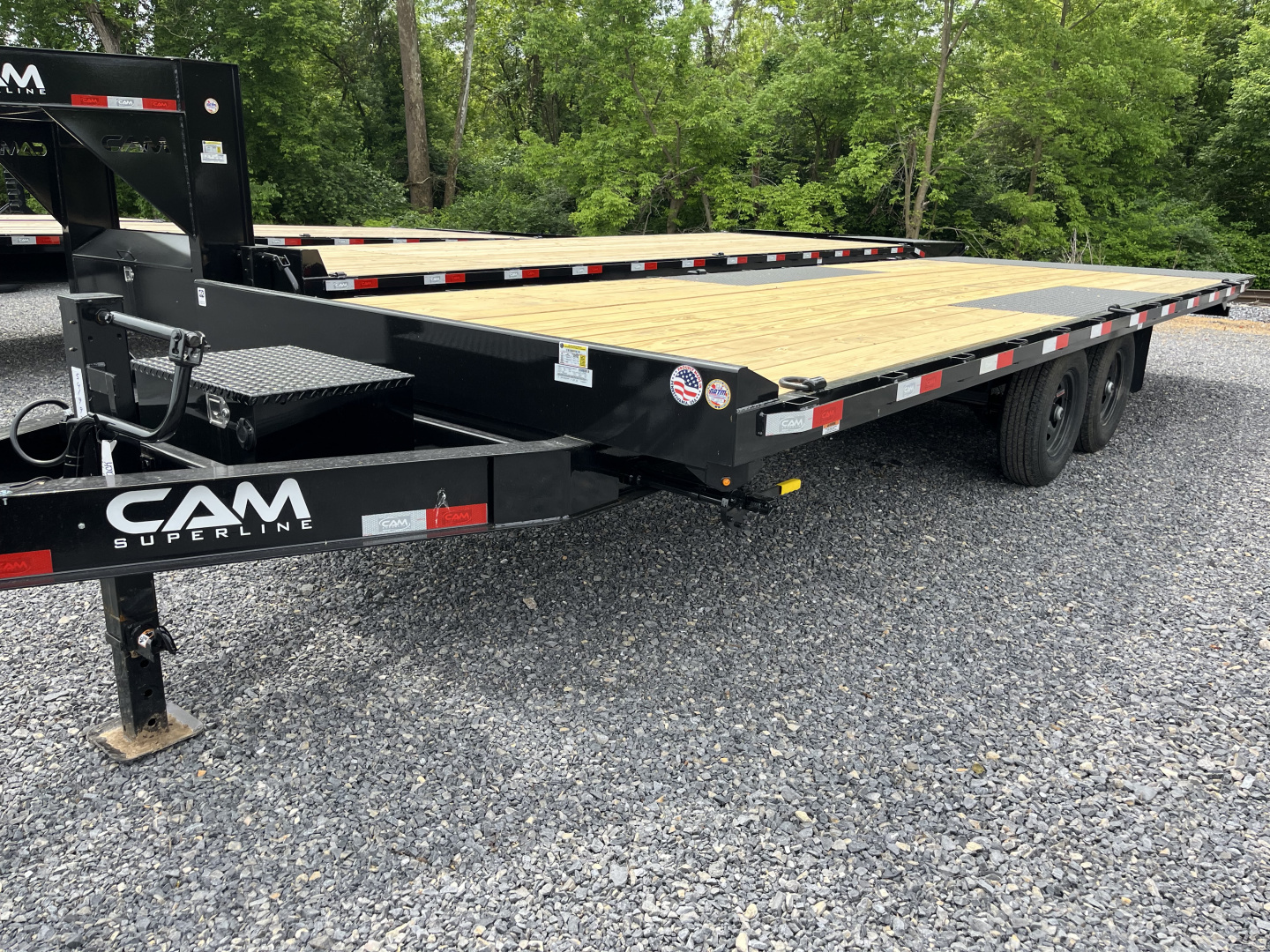 New 2025 CAM 24' - Deckover Tilt Trailer - 7K Axles - POWER TILT