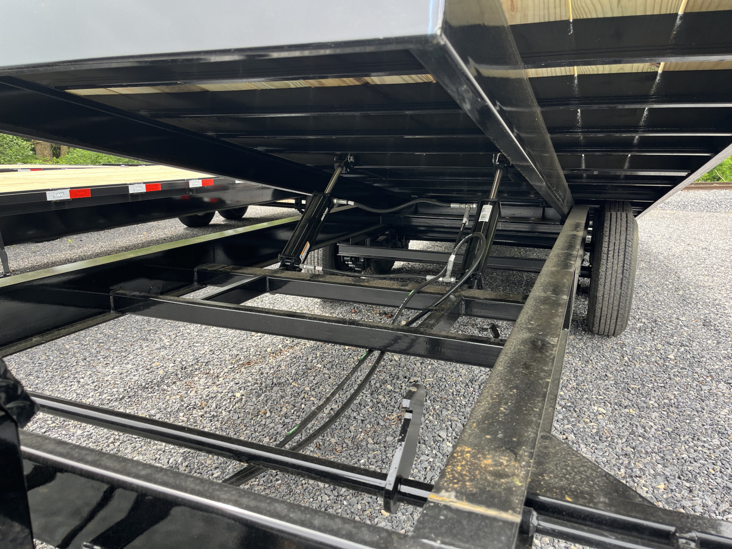New 2025 CAM 24' - Deckover Tilt Trailer - 7K Axles - POWER TILT