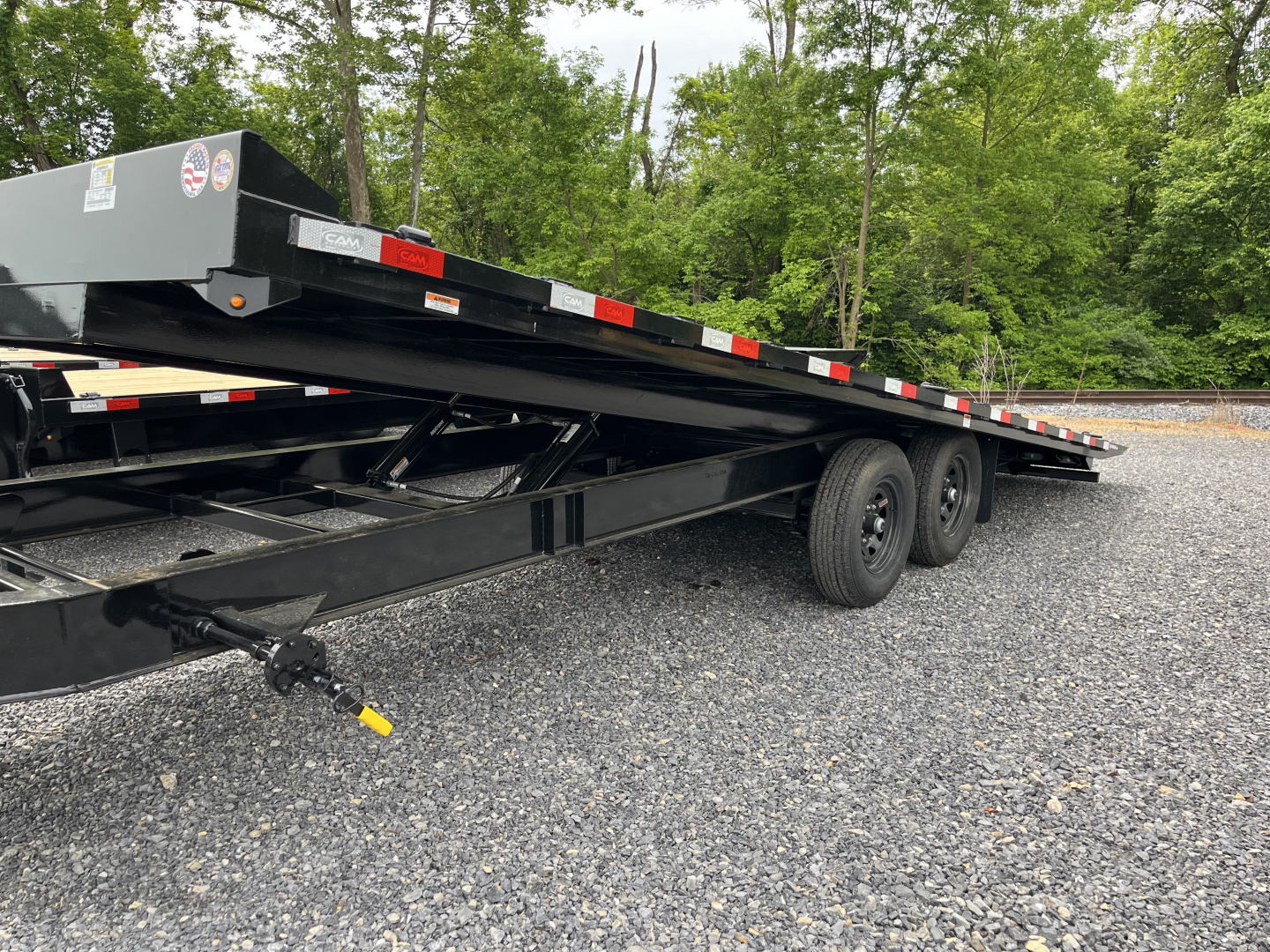 New 2025 CAM 24' - Deckover Tilt Trailer - 7K Axles - POWER TILT