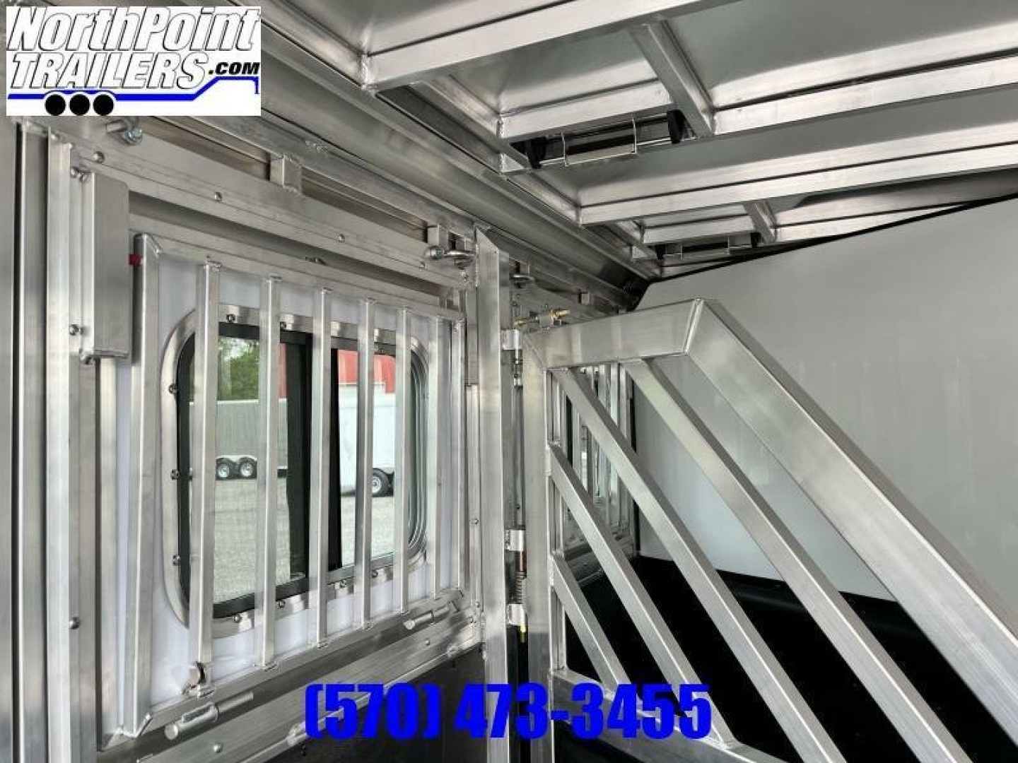 New 2023 Frontier - Strider 2 Horse Trailer - Slant Load Horse Trailer