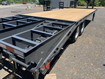 New 2023 TrailerMan - 20'+5 14K GN Hired Hand_3 Wedge Ramp Deckover Trailer