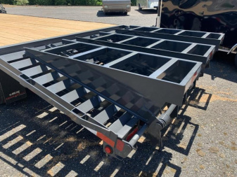 New 2023 TrailerMan - 20'+5 14K GN Hired Hand_3 Wedge Ramp Deckover Trailer