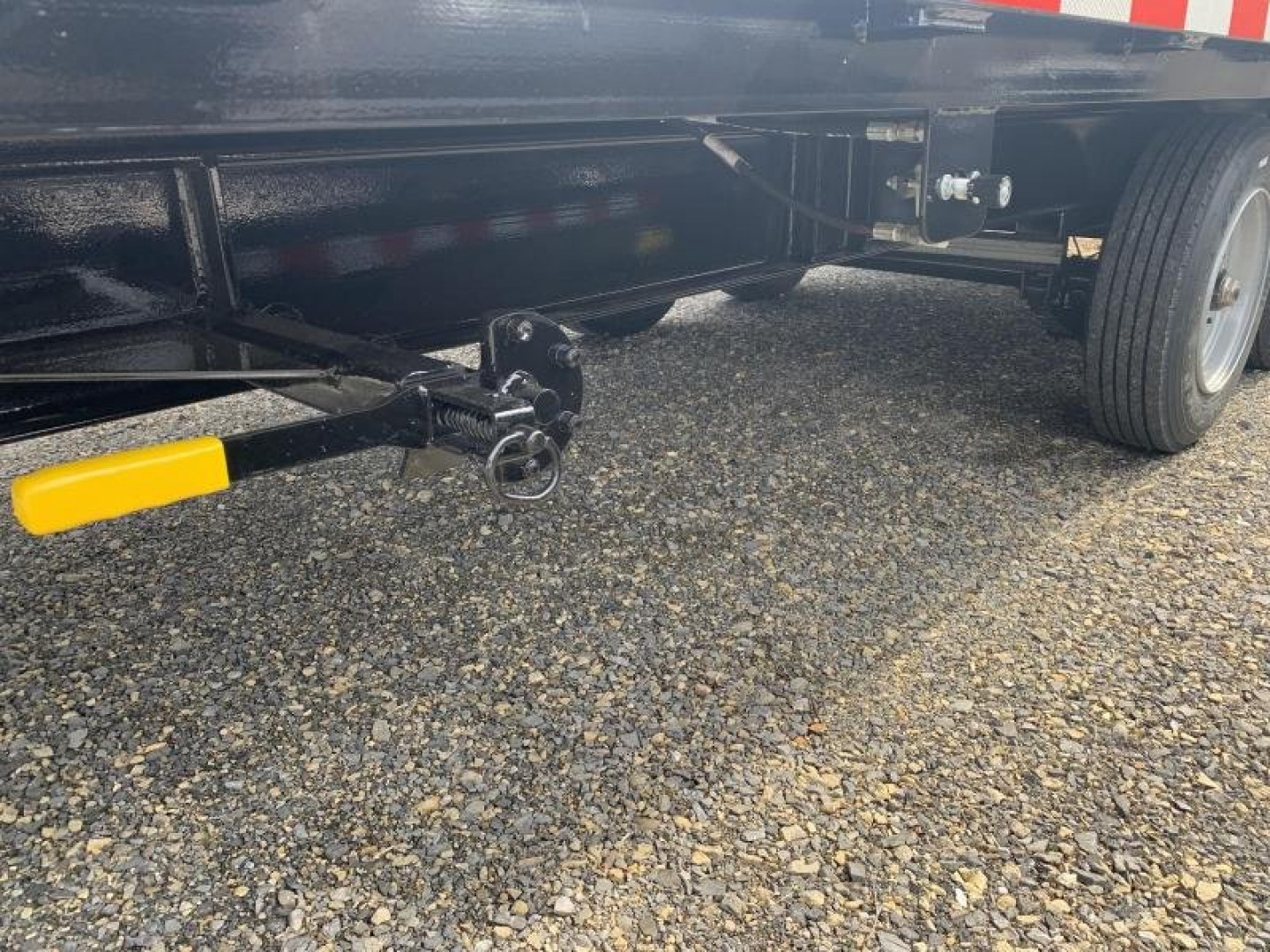 New 2023 Cam Superline 24' - Deckover Split Tilt Equipment Trailer - 8K Oil Bath Axles - 16000# GVWR