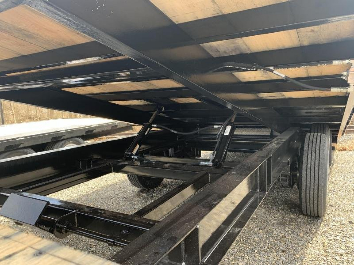 New 2023 Cam Superline 24' - Deckover Split Tilt Equipment Trailer - 8K Oil Bath Axles - 16000# GVWR