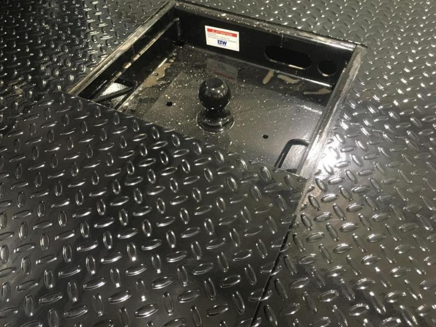 New CM RD - 97" x 9' 4" Truck Bed - DRW Cab/Chassis - 60" C/A