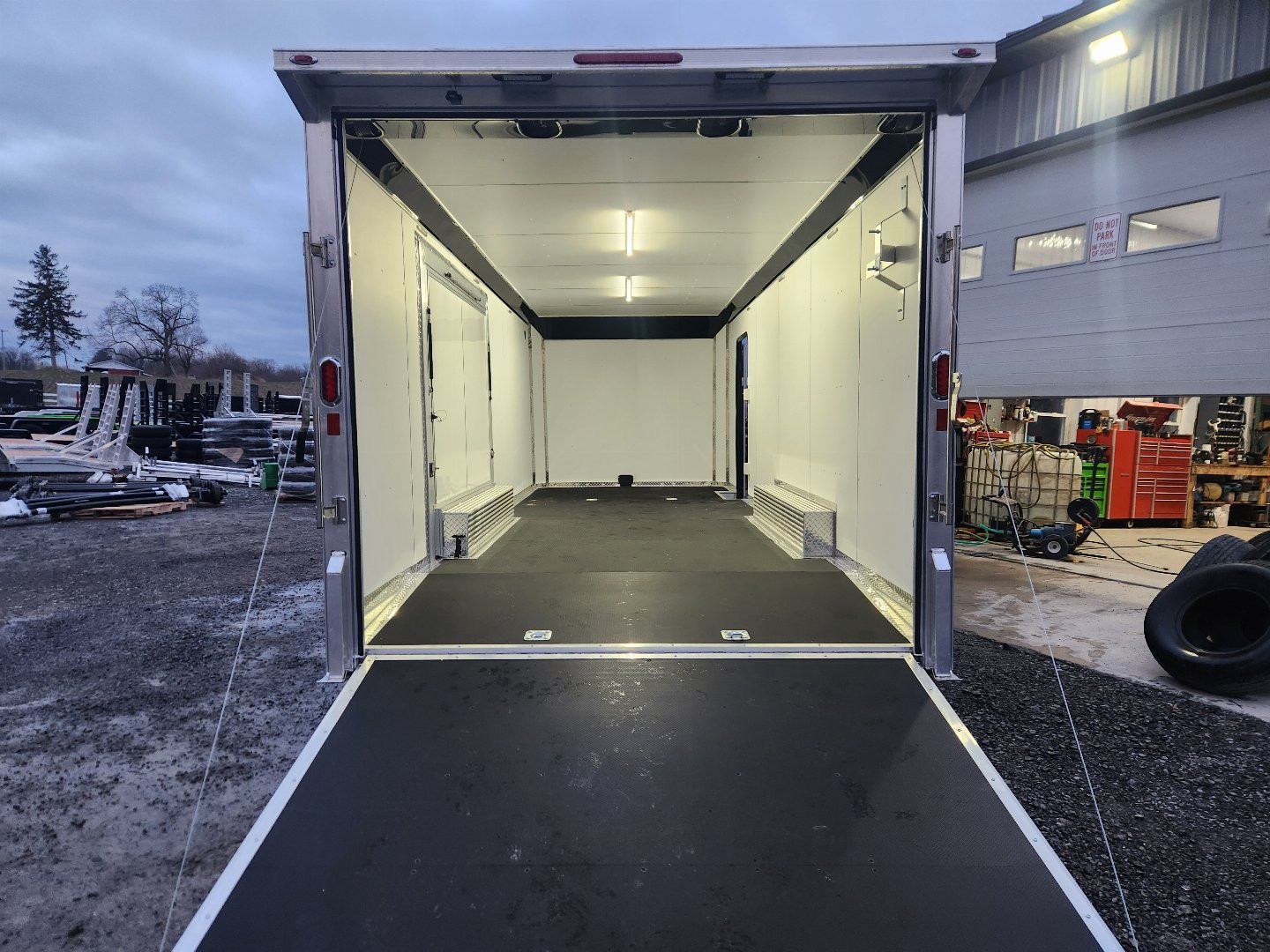 New 2025 LEGEND TRAILERS 8.5X24TMRTA52 Car / Racing Trailer