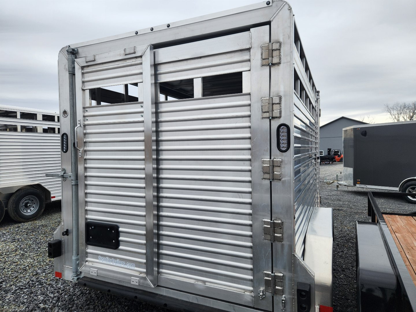 New 2025 Frontier Trailers LIVESTOCK14-7 Stock / Stock Combo Trailer