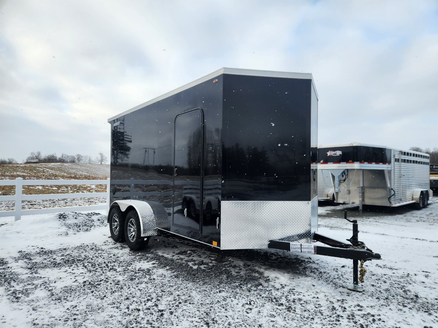 New Legend Trailers 7X16STVTA35