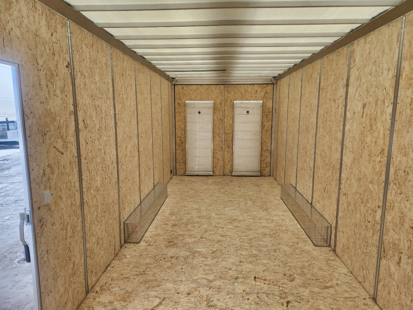 New 2025 ALCOM EZEC8.5X20UCP Cargo / Enclosed Trailer