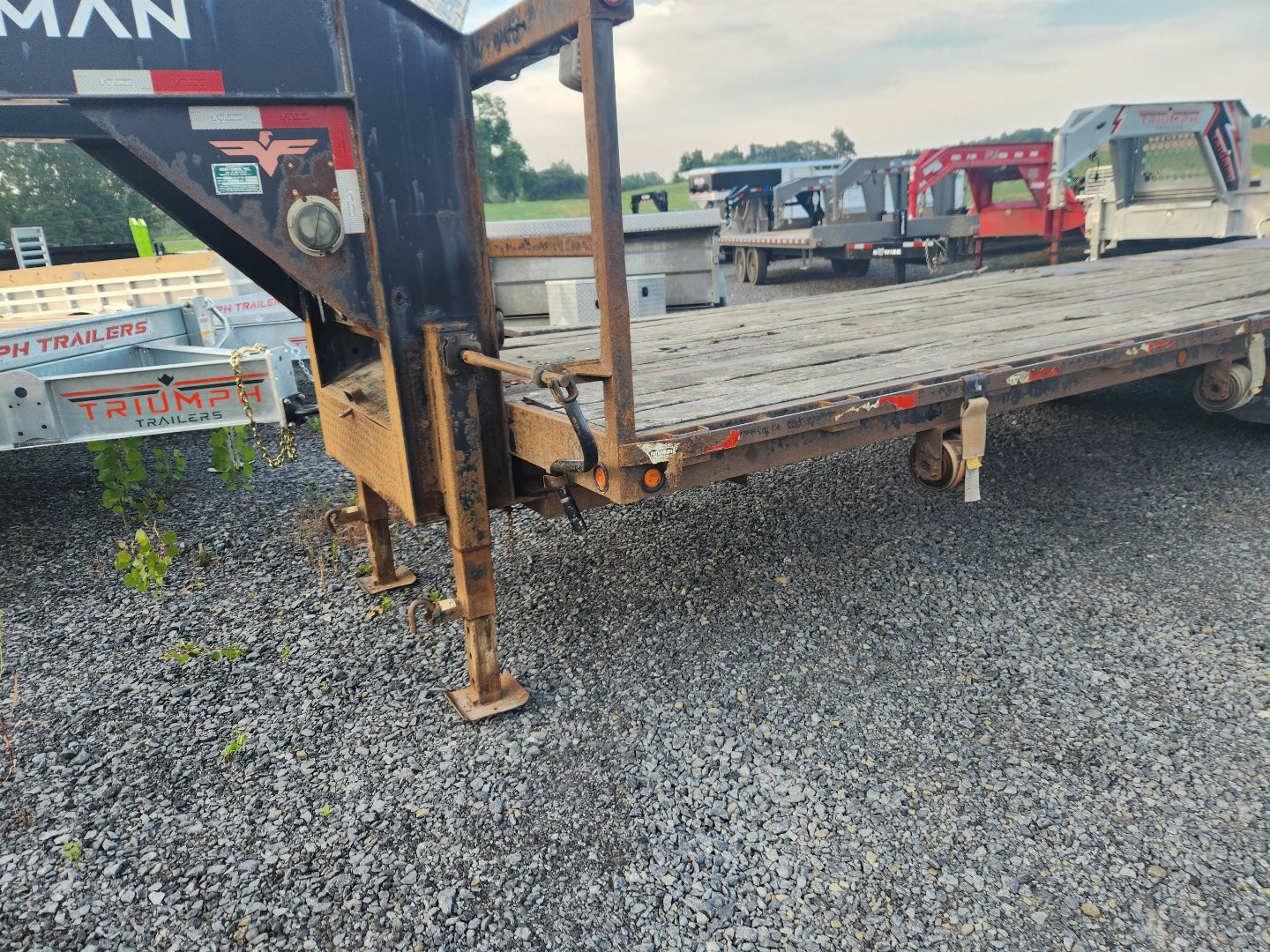 Used 2016 Craftsman GOOSENECK Equipment Trailer