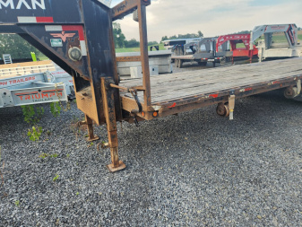 Used 2016 Craftsman GOOSENECK Equipment Trailer