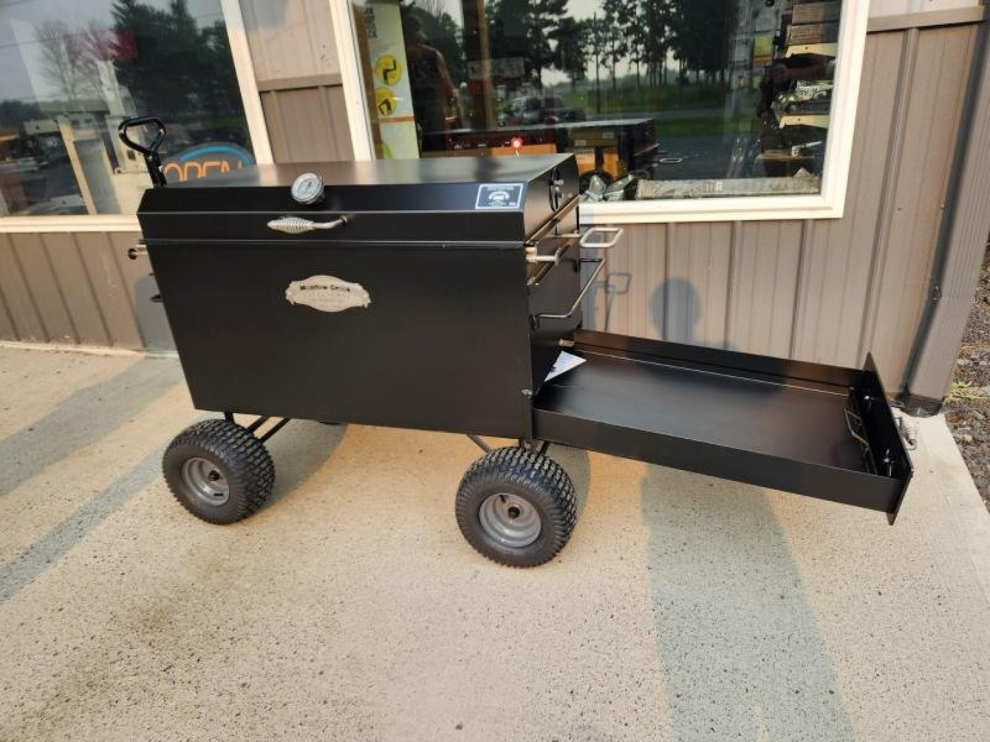 New 2025 MEADOWCREEK BBQ42-CPO-WAGON BBQ