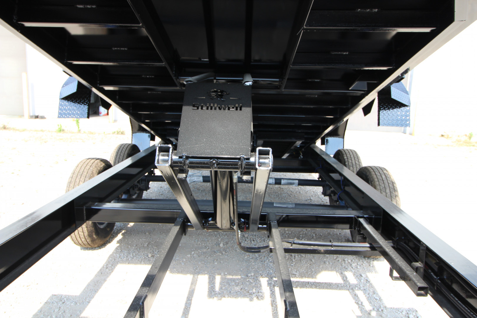 New 2025 Diamond T 8316DMP140GN Dump Trailer