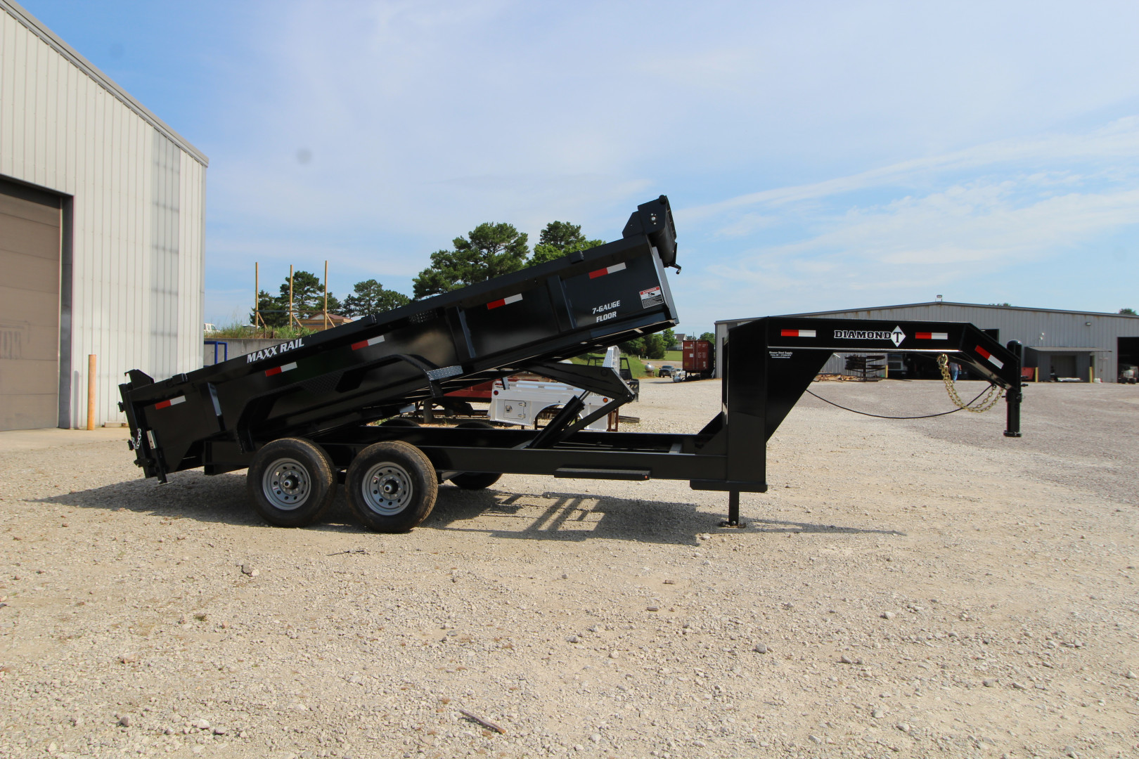 New 2025 Diamond T 8316DMP140GN Dump Trailer