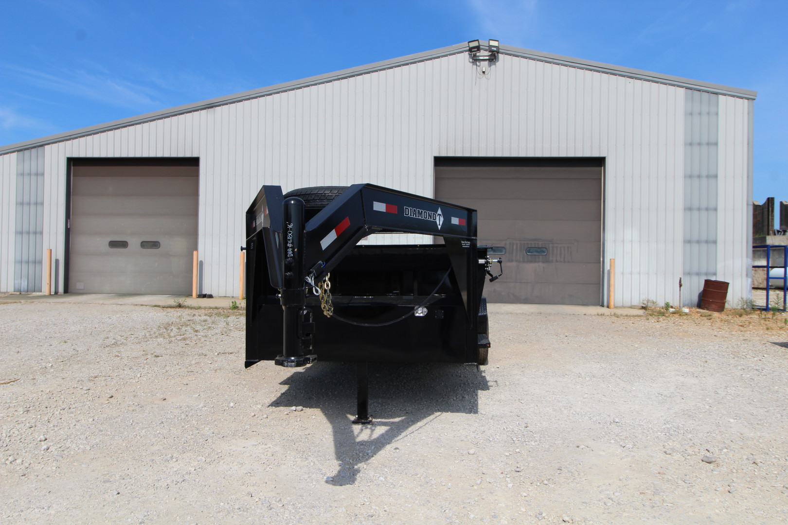 New 2025 Diamond T 8316DMP140GN Dump Trailer