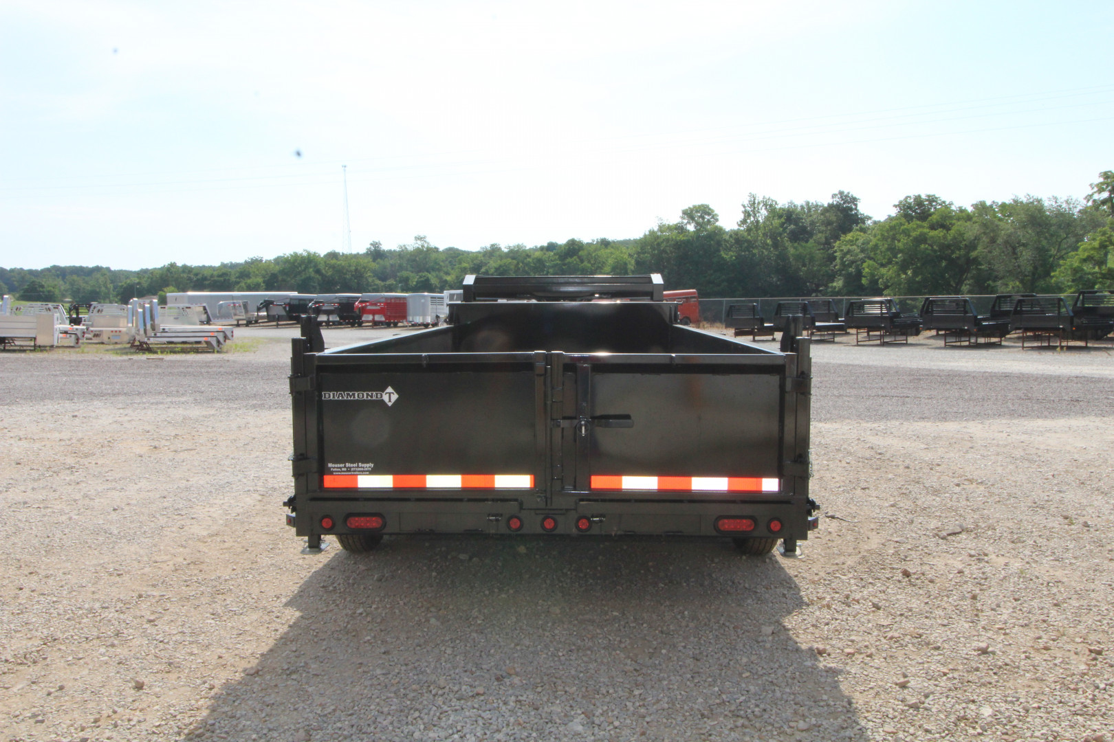New 2025 Diamond T 8316DMP140GN Dump Trailer
