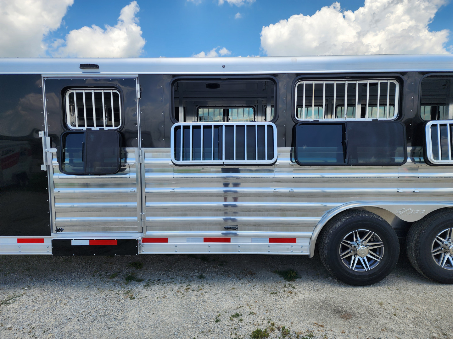 New 2025 Exiss Exhibitor Custom Stock 8026W 10 Pen/ Stock Combo Trailer