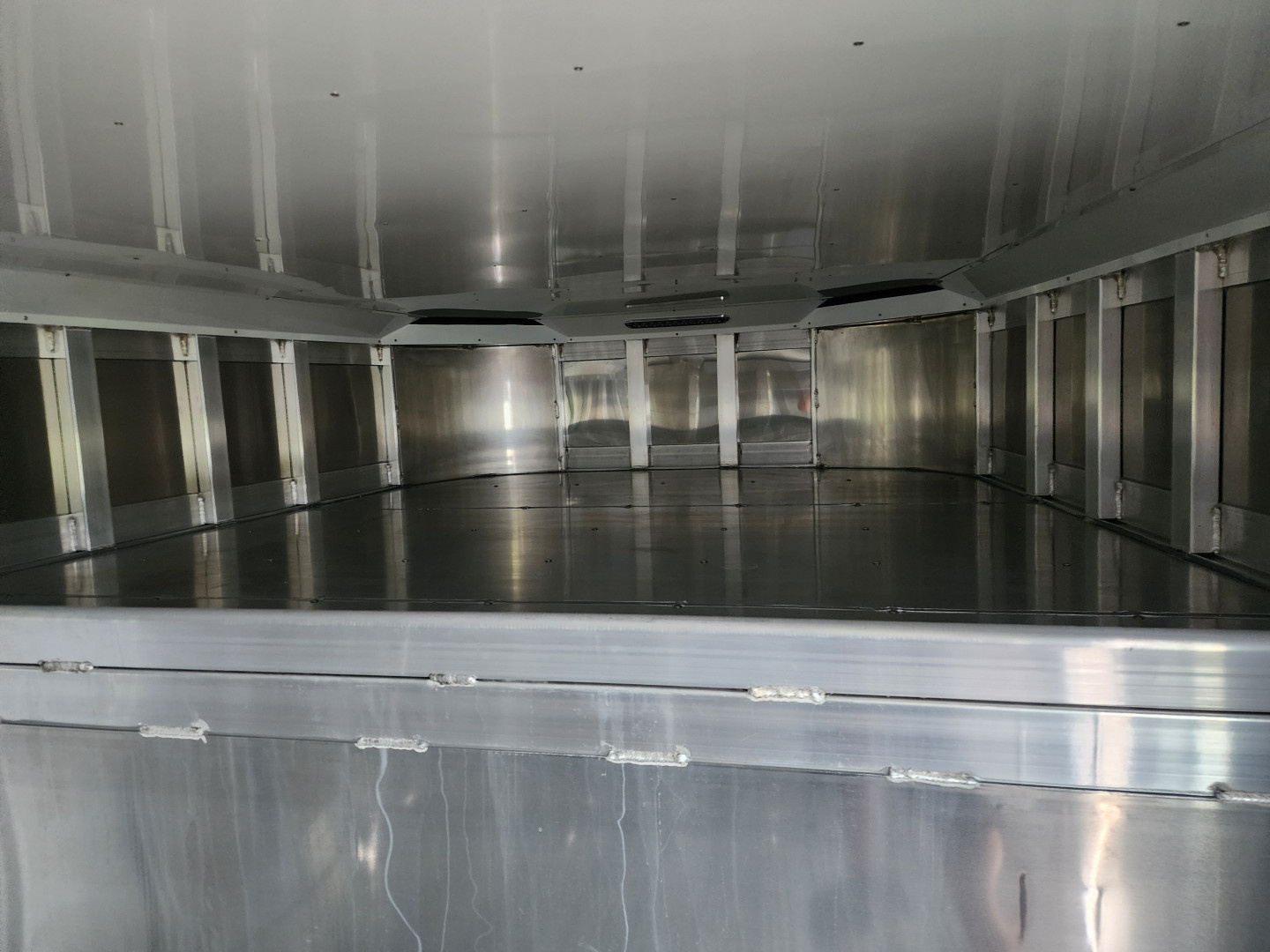 New 2025 Exiss Exhibitor Custom Stock 8026W 10 Pen/ Stock Combo Trailer