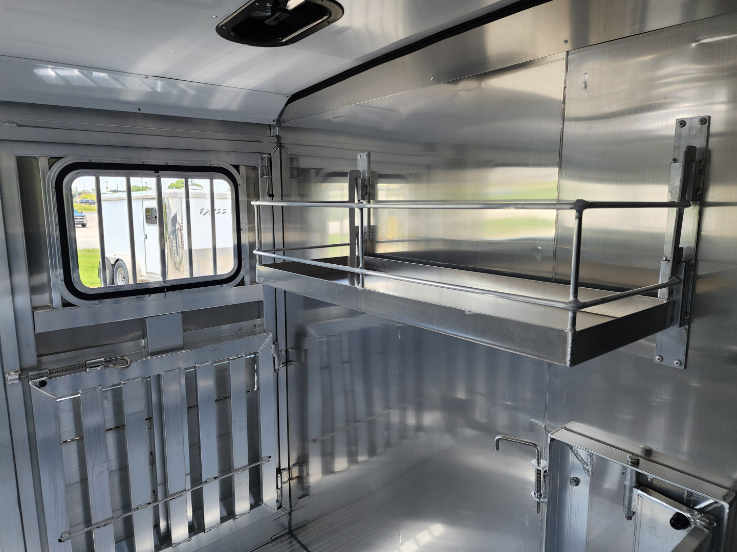 New 2025 Exiss Exhibitor Custom Stock 8026W 10 Pen/ Stock Combo Trailer