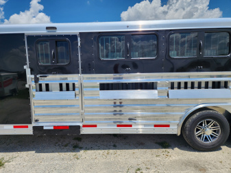 New 2025 Exiss Exhibitor Custom Stock 8026W 10 Pen/ Stock Combo Trailer