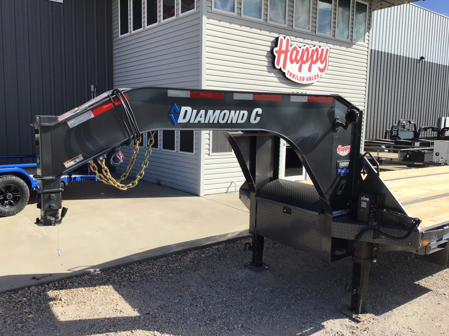 New 2025 Diamond C 102"x40' Engineered Beam FMAX216 w/ Max Ramps - 40K Pacesetter Edition
