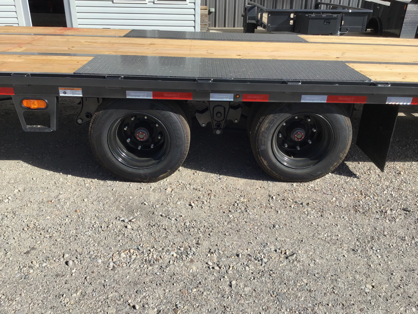 New 2025 Diamond C 102"x40' Engineered Beam FMAX216 w/ Max Ramps - 40K Pacesetter Edition