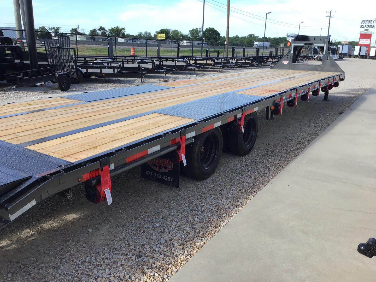 New 2025 Diamond C 102"x40' Engineered Beam FMAX216 w/ Max Ramps - 40K Pacesetter Edition