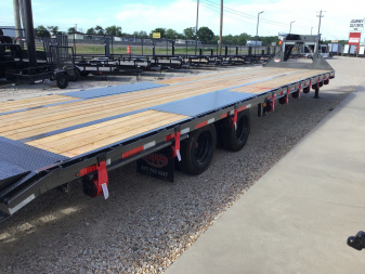 New 2025 Diamond C 102"x40' Engineered Beam FMAX216 w/ Max Ramps - 40K Pacesetter Edition