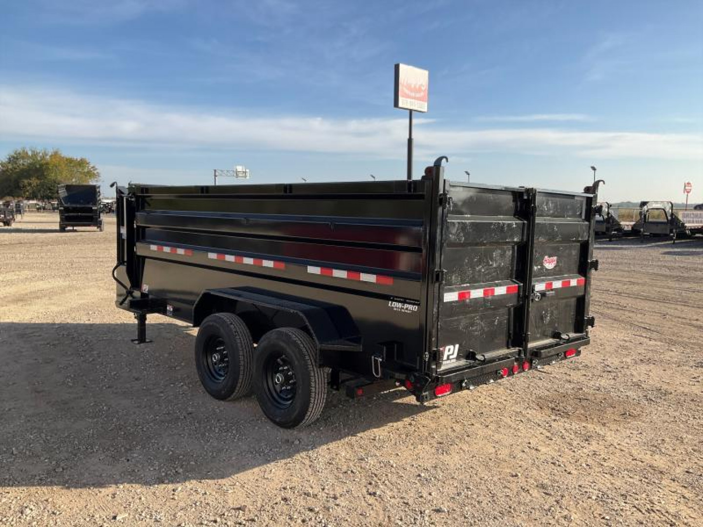New 2026 PJ 83"x14' GN Tandem Axle Low Pro Telescopic Dump w/ 48" Sides – DT