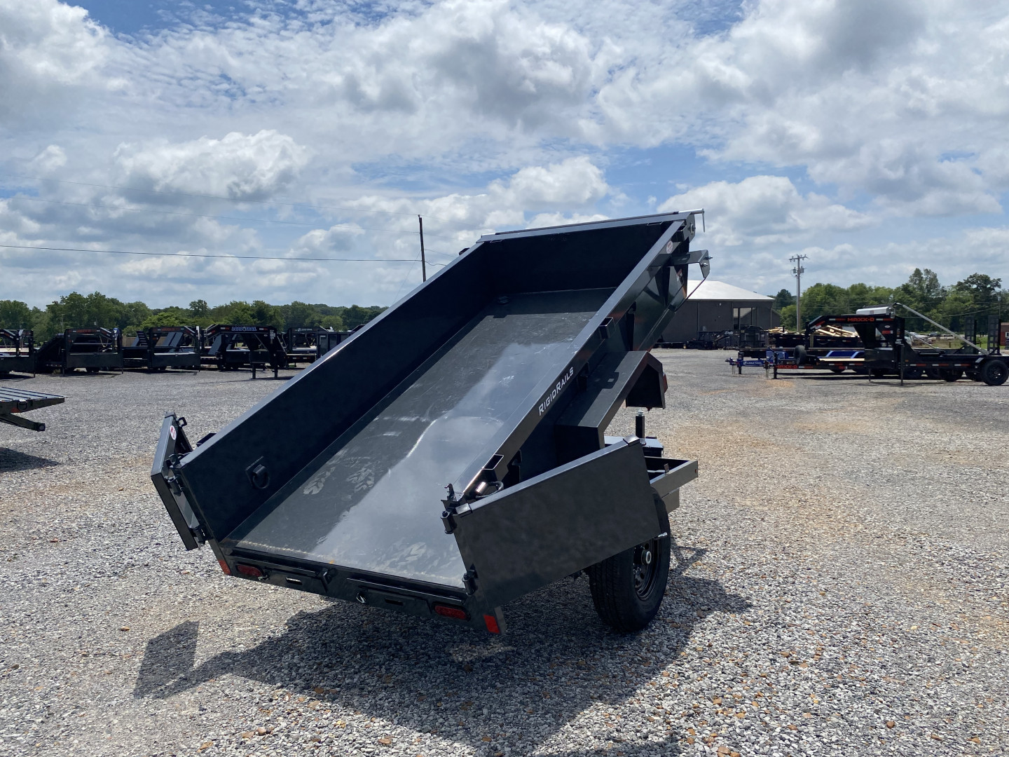 New 2026 Lamar 60"x10' 7k Dump Trailer